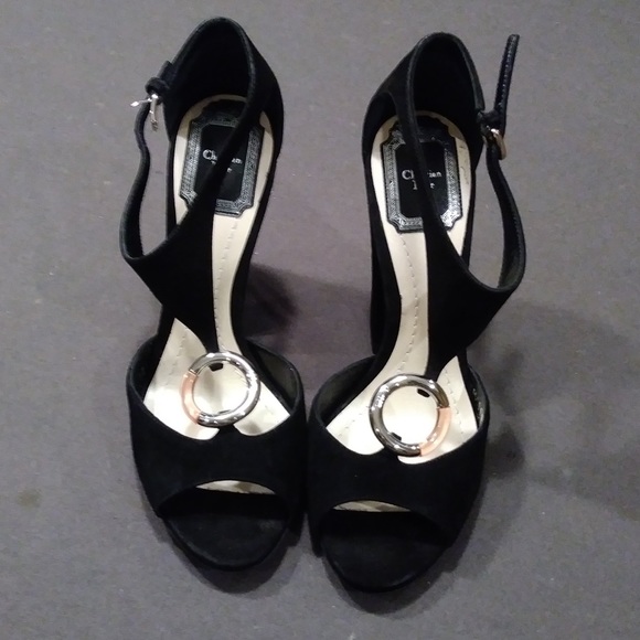 Women’s Size 37 Suede Christian Dior Heels. - Picture 1 of 4